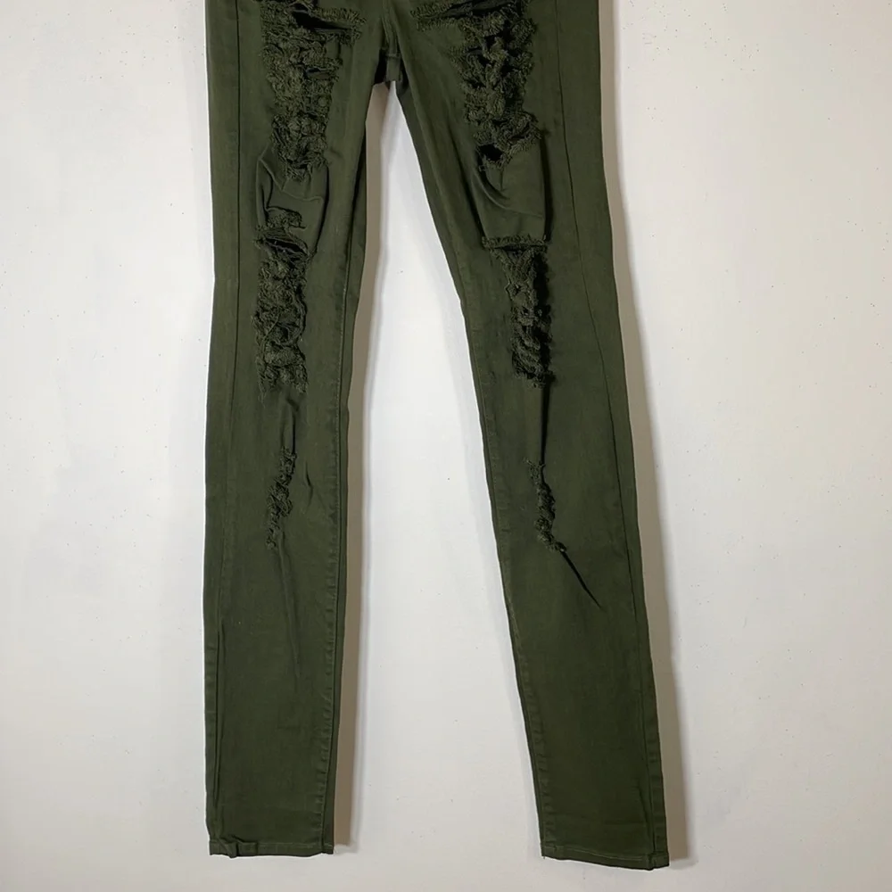 NWT. Fashion Nova Glistening Jeans in Olive Green. 11 - Picture 6 of 11